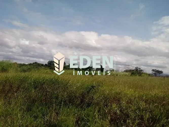 Terreno com 2.000 metros quadrados é ideal para diversos tipos de empreendimentos, para Lo