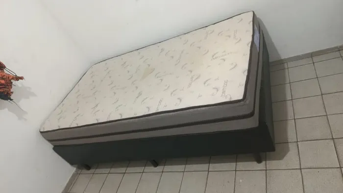 VENDO CAMA SOLTEIRÃO