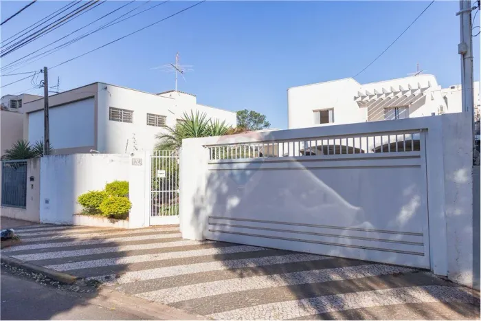 Lindo sobrado Bairro Higienópolis