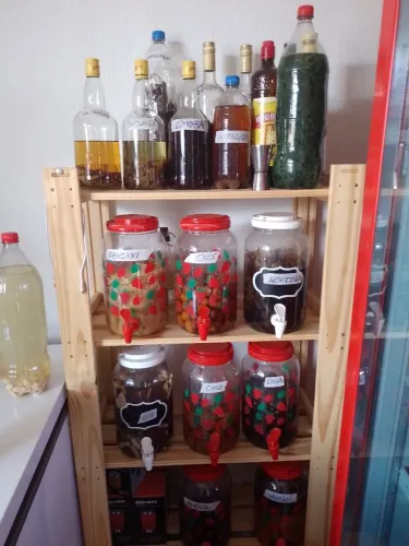 Prateleira para expor cachaça ou sapatos ou diversas ideias!
