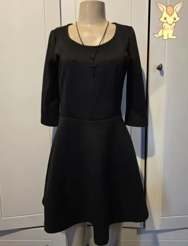 Vestido preto da marca Marisa