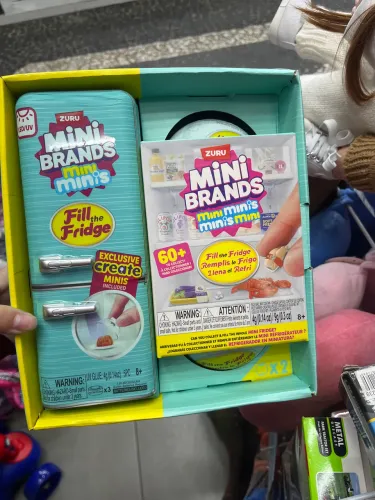 Geladeira mini brainds