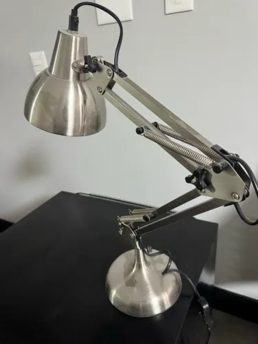 Luminária de Mesa Articulada em Metal Escovado - Excelente Estado