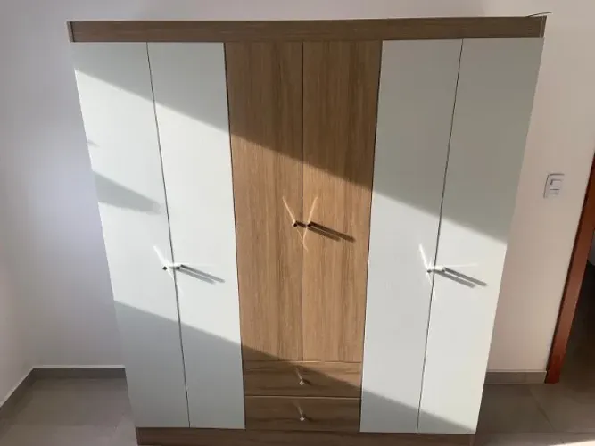 Armário 6 Portas Novo