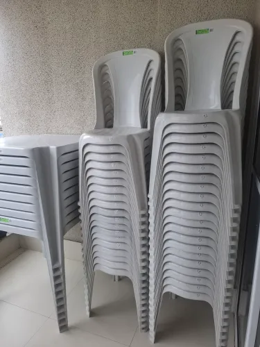 Aluguel de mesas e cadeiras pra festas em geral