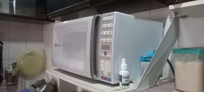 Micro-ondas Electrolux MTD30 20L - Funcionando Perfeitamente