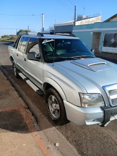 Chevrolet S10 Pick-up Exec. 2.8 4X4 CD TB Int.dies 2011