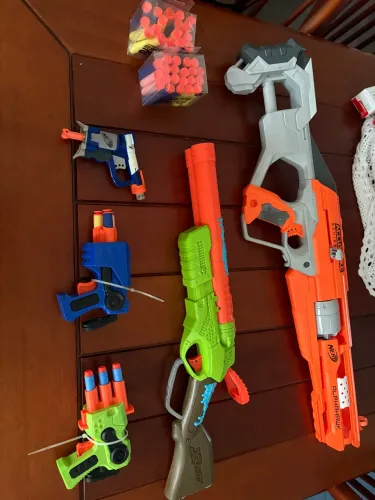 ? Lote de armas de brinquedo 