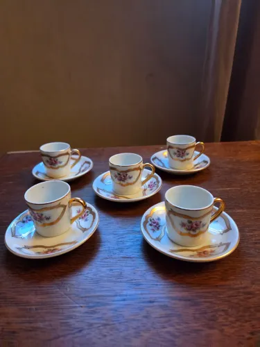 Conjunto de xícaras de café