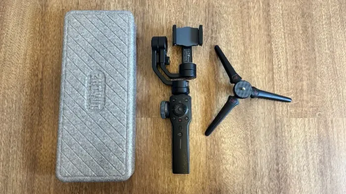 Gimbal zhiyun smooth 4 - Estabilizador smartphone (Pouco Uso)
