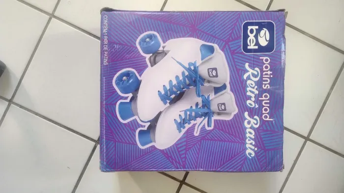 Patins retrô - semi novo /Tam 38