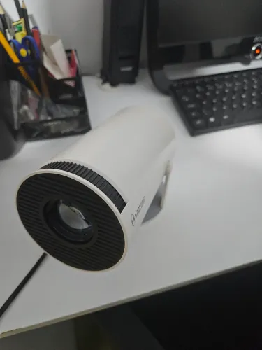Projetor HY300