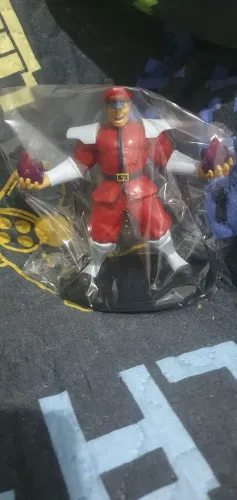 FIGURA DE AÇÃO STREET FIGHTER PLANETA DEAGOSTINI COLECIONAVEL COM DTALHES IMPRESSIONANTE