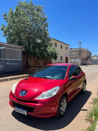 Peugeot 207 XR 1.4 Flex 8V 5P 2011