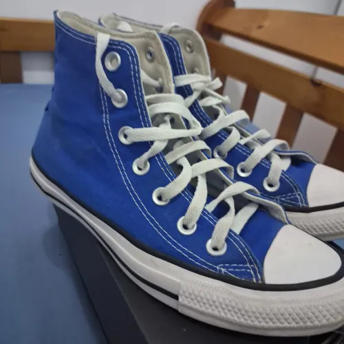 Vendo All Star Cano Alto tam 35,,usado poucas vezes 