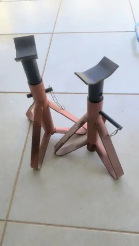 Cavalete para carros