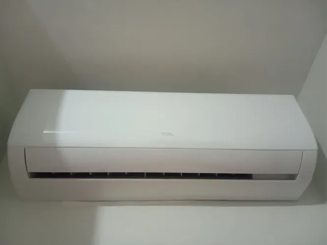 Vendo Ar Condicionado TCL 220V