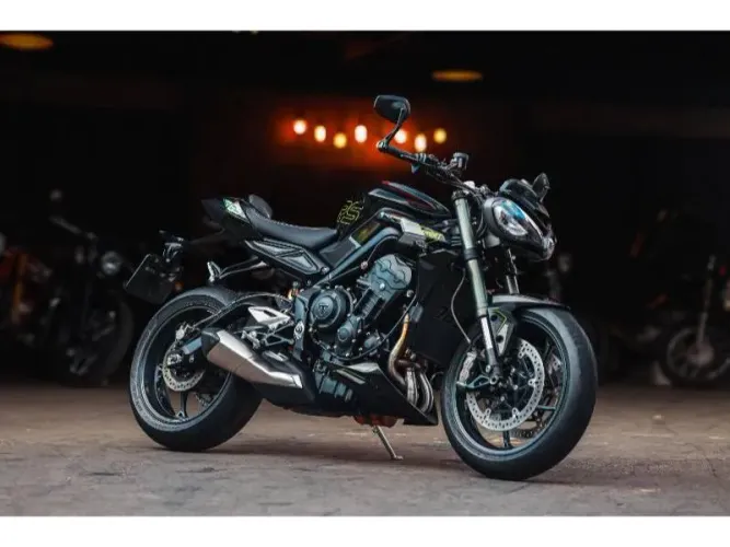 TRIUMPH STREET 765 cc