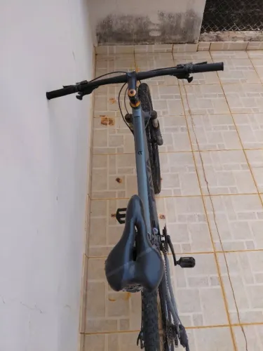 Bicicleta Aro 29 Rava Pressure de Alumínio - Freio a Disco Hidráulico