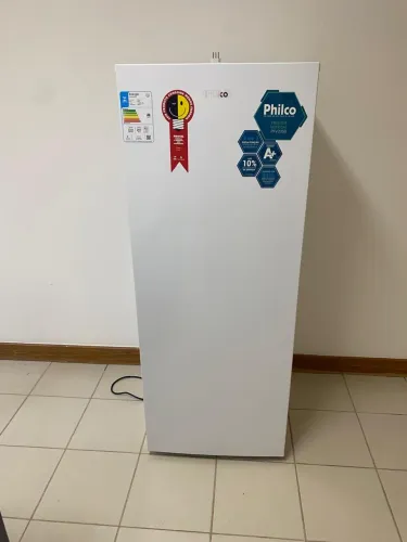 Vendo Freezer Philco em excelente estado de conservação