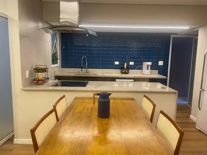Casa com 4 dormitórios à venda, 105 m² por R$ 610.000,00 - Cidade Morumbi - São José dos C