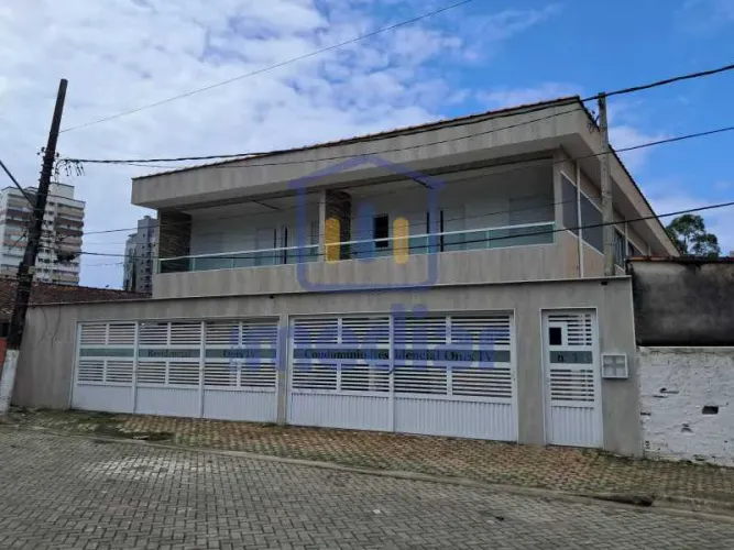 Casa em Condomínio - Sobrado / Residencial / Canto do Forte
