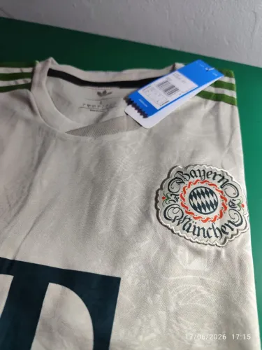 Camisa Bayern de Munique 25/26 edição especial