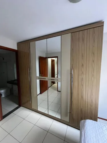 Guarda roupa casal 6 portas