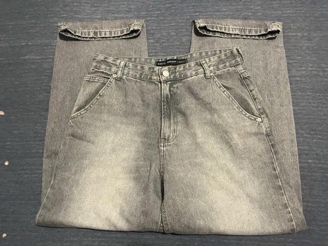 Calça Jeans Super Baggy
