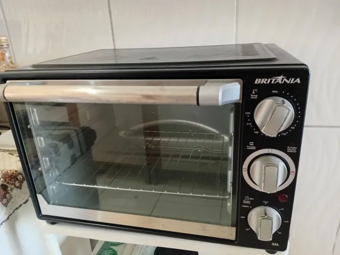 Vendo Forninho 36L Britânia