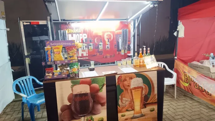 Treilher/beer truck