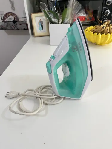 Ferro de passar Electrolux