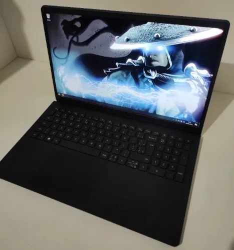 Notebook Dell i3-1215U (6 Núcleos) 120Hz (40 Dias de Uso)