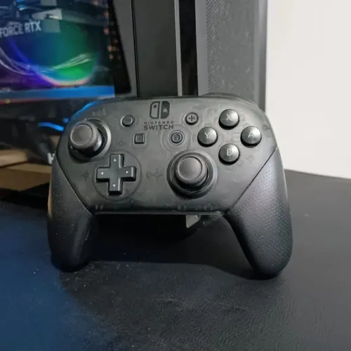 2 pro controllers Nintendo Switch 