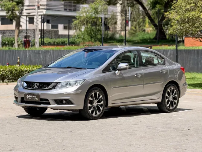 Honda Civic Sedan LXR 2.0 Flexone 16V Aut. 4P 2015