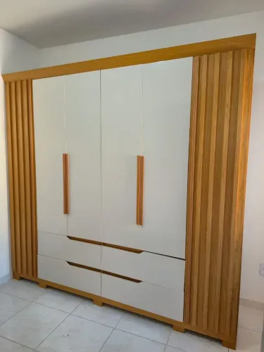 Guarda roupa de casal da albatroz