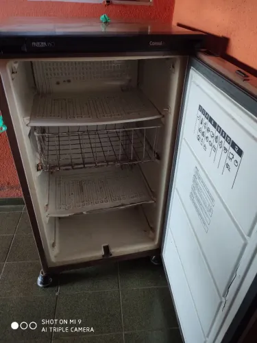 Freezer 180Lts consul