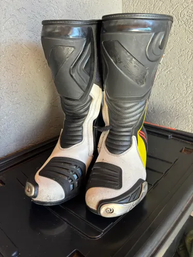 Bota forza 41