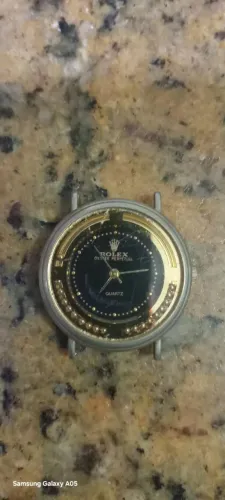 Relógio rollex feminino antigo sem pulseiras.