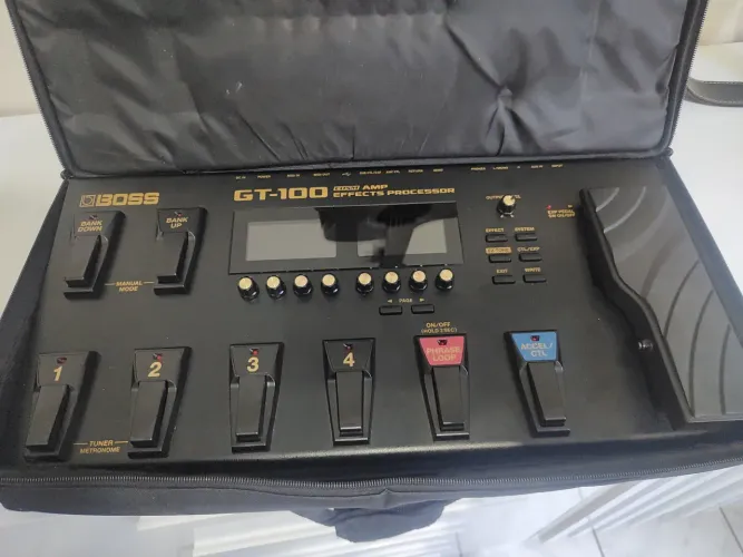 Boss GT 100