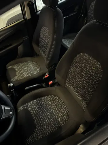 Fiat Uno Attractive 1.0 EVO Fire Flex 8V 5P 2021
