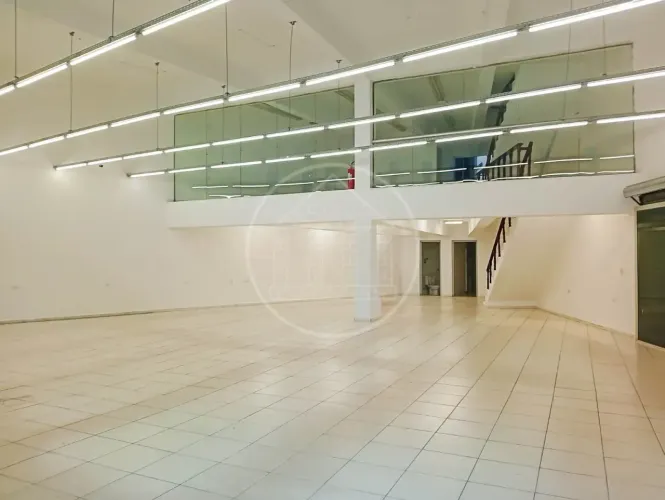 Prédio Comercial para locação em Santa Terezinha, Santo André - SP
