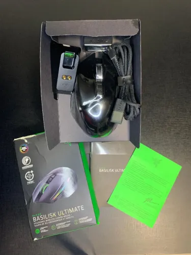 Mouse Razer Basilisk Ultimate Wireless com Dock