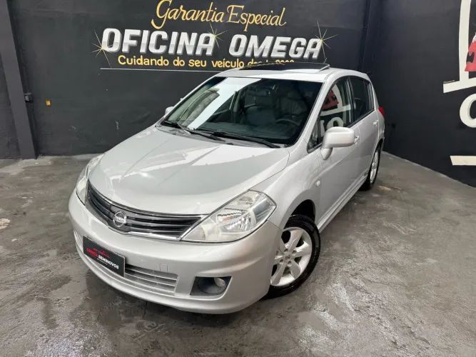 Nissan Tiida SL 1.8/1.8 Flex 16V Mec. 2013