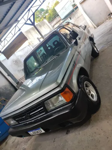 Caminhonete D20