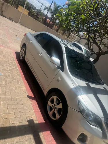 Toyota Corolla GLI 1.8 Flex 16V Mec. 2012