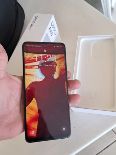 Vende se um celular. Valor 500 Tef *