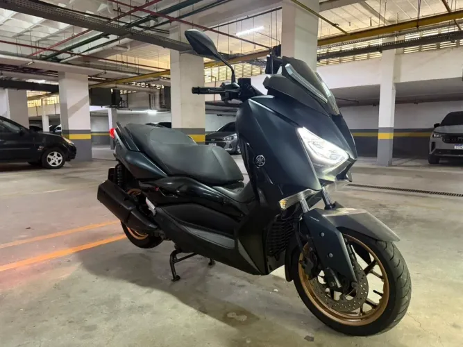 Yamaha X-Max 2023 250cc com 15.000kms revisada novíssima!!!
