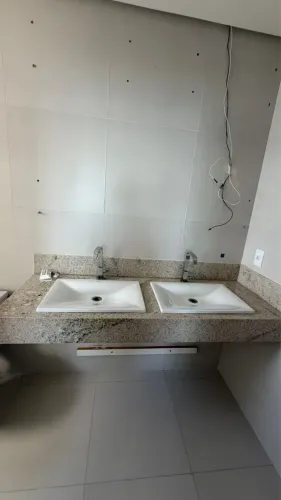 Imperdível: Pia Granito Branco Itaúnas Polido