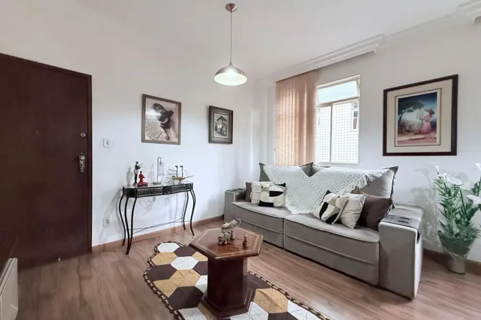 Apartamento à Venda - Coração Eucarístico, 3 Quartos, 100 m2